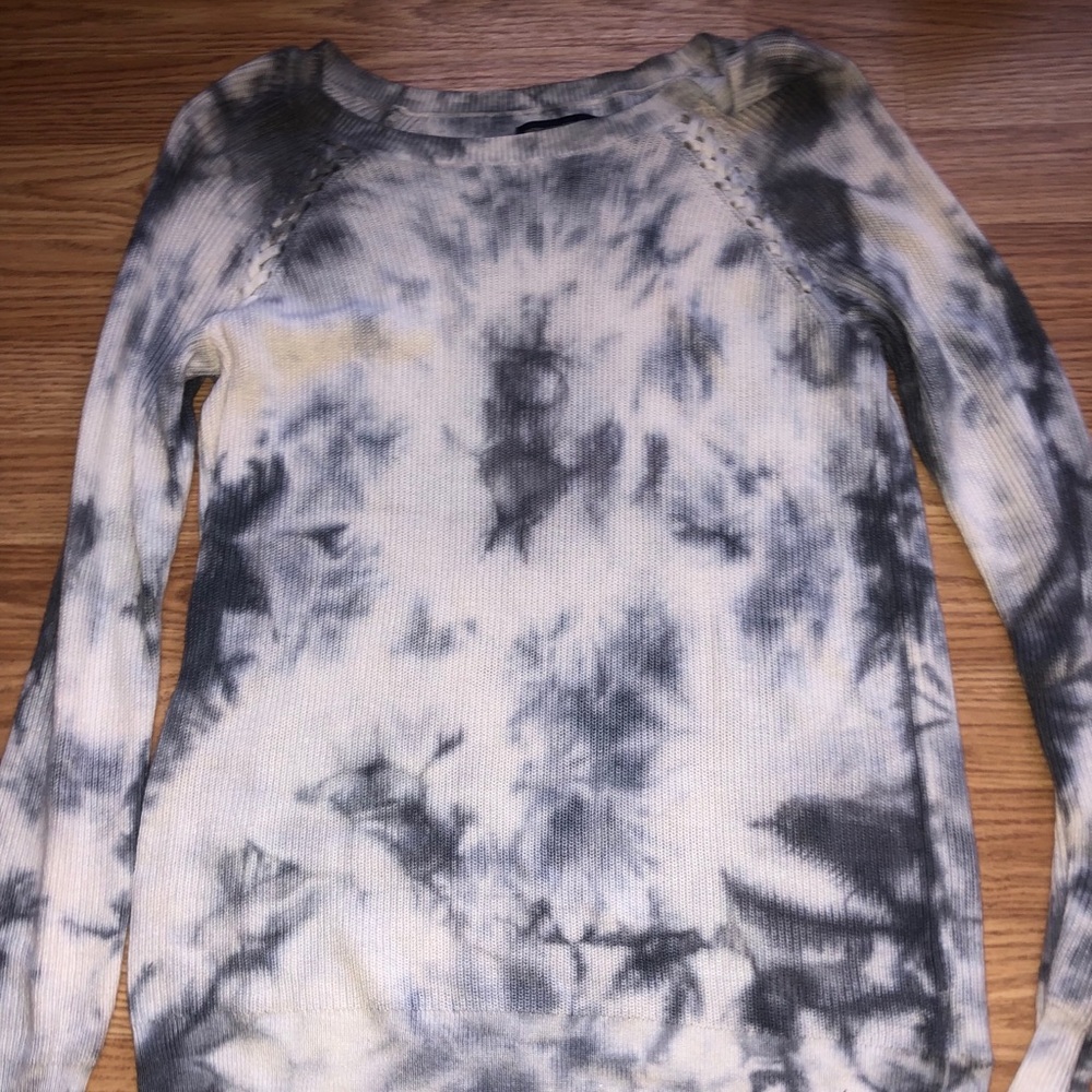 American Eagle size small marble sweater